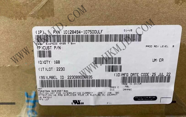 安費(fèi)諾 10128494-107500ULF ExaMEZZ? 夾層式連接器，引領(lǐng)高速連接新時(shí)代
