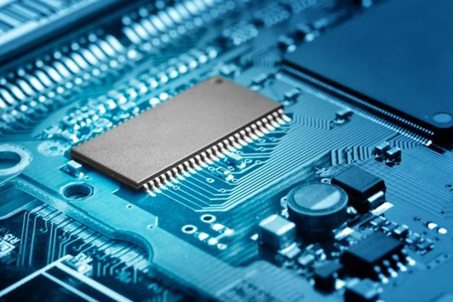 回收瑞薩特定應(yīng)用時鐘：PCI Express 時鐘、處理器時鐘、實時時鐘